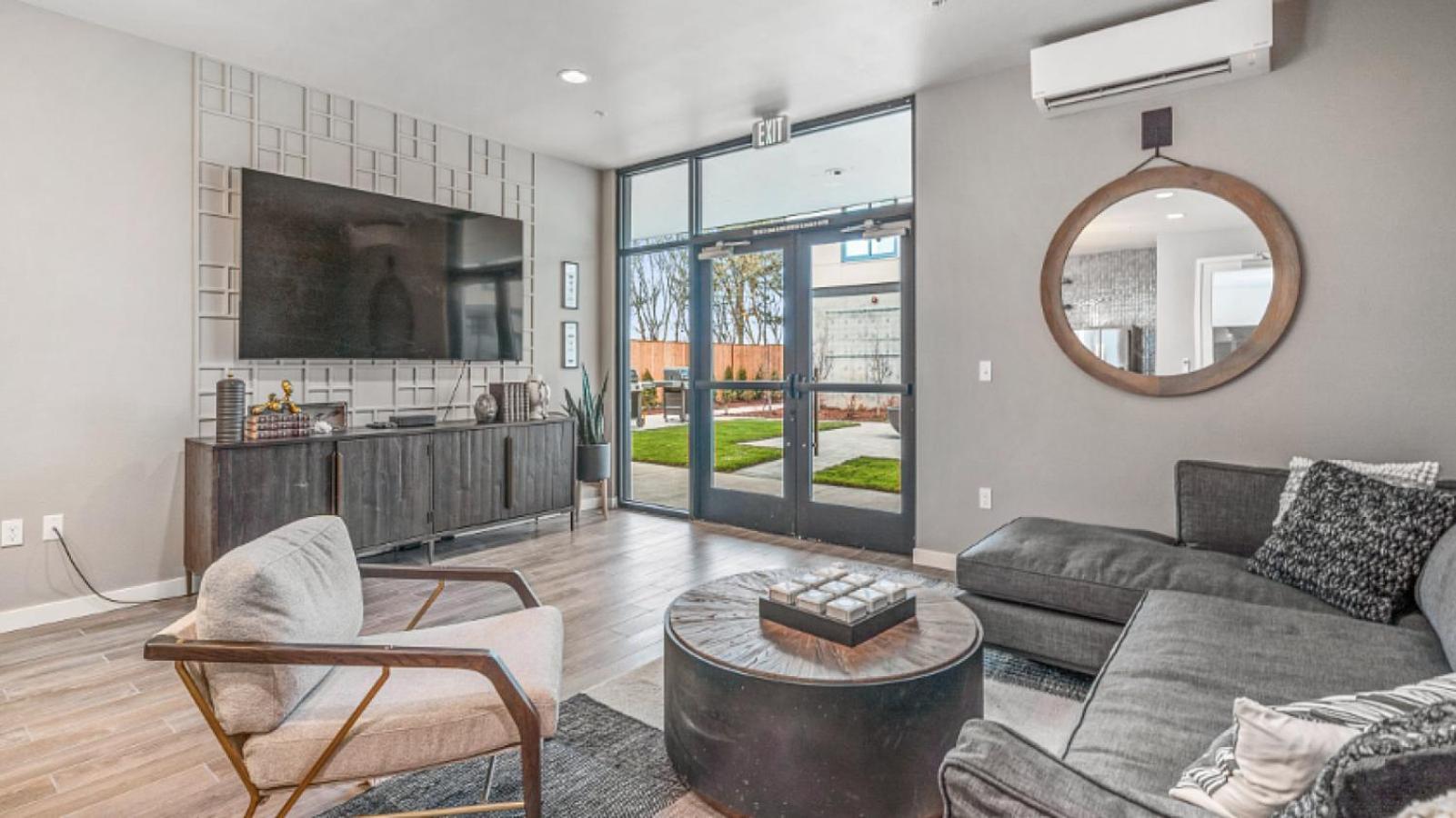 Landing At Marquam Heights - 2 Bedrooms In Southwest Portland