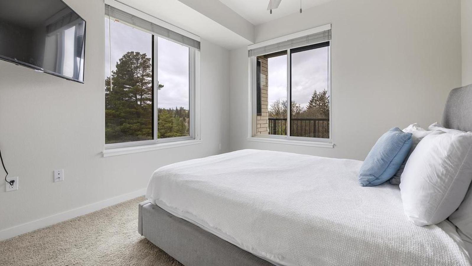 Apartment Landing At Marquam Heights - 2 Bedrooms In Southwest Portland